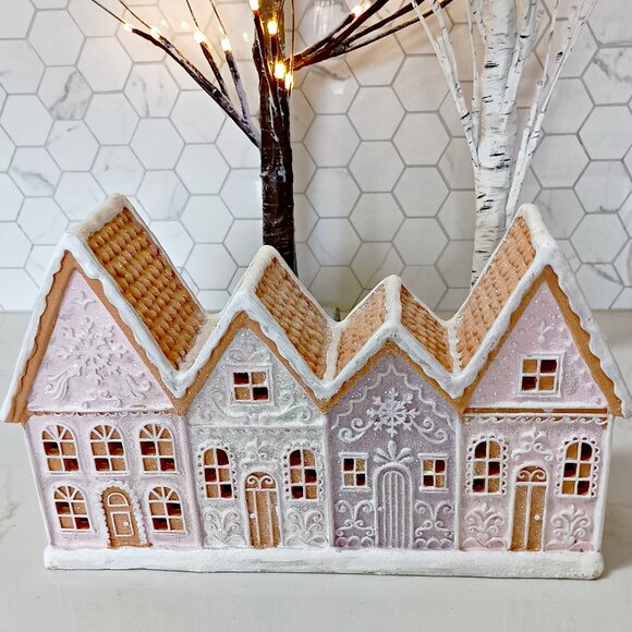 NEW! SHABBY CHIC LIGHT UP GINGERBREAD HOUSES DECOR - Picture 3 of 5